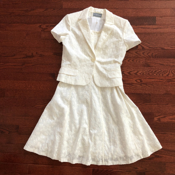 FABRIKA – Women’s suit (I : Jacket) - Picture 3 of 5